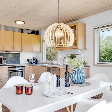 Σπίτι διακοπών Kaelle - 750m From The Sea By Interhome Bøtø By